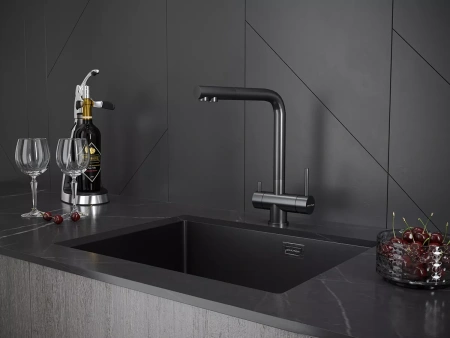 Смеситель для кухни Paulmark Skalen Sk213020-GM, с подключением к фильтру, вороненая сталь
