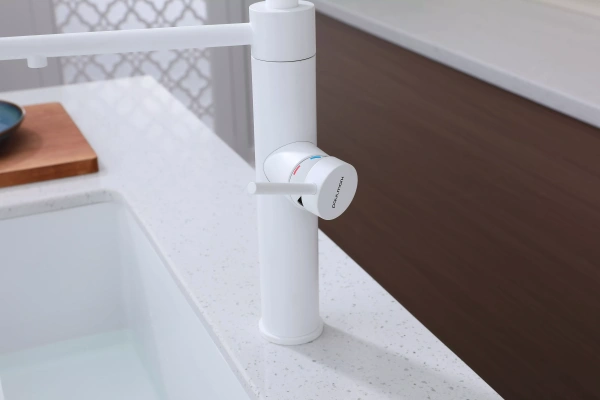 Смеситель для кухни Paulmark GANYMEDE Ga213199-WH, с подключением к фильтру, белый