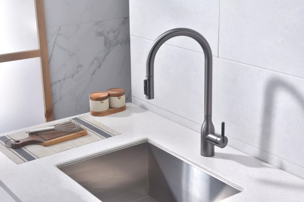 Смеситель для кухни Paulmark UNIVERSAL Un213880-GM, с подключением к фильтру, вороненая сталь