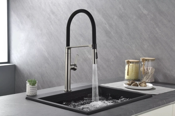 Смеситель для кухни Paulmark Barrel Ba214029-BS, с гибким изливом, сталь