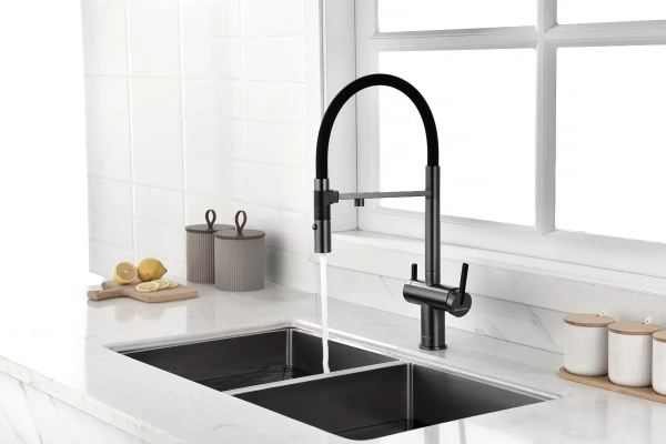Смеситель для кухни Paulmark Gravity Gr213888-GM, с подключением к фильтру, вороненая сталь