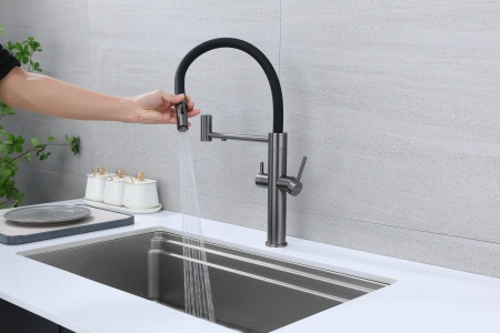 Смеситель для кухни Paulmark NEXUS Ne213999-GM, с подключением к фильтру, вороненая сталь