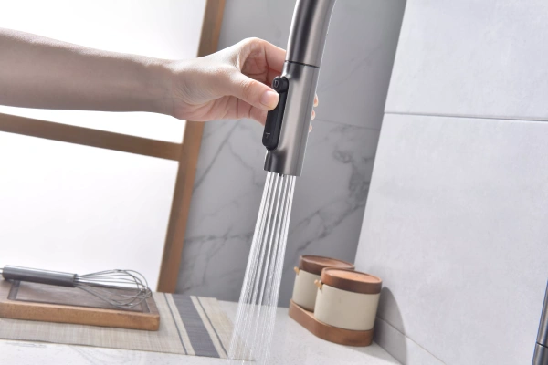 Смеситель для кухни Paulmark UNIVERSAL Un213880-GM, с подключением к фильтру, вороненая сталь