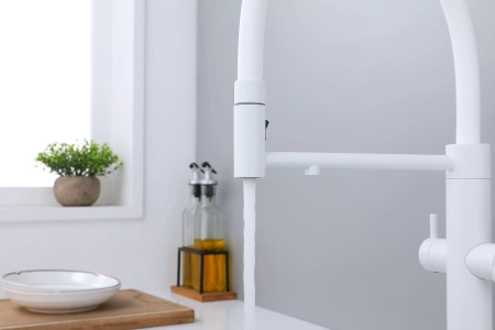 Смеситель для кухни Paulmark NEXUS Ne213999-WH, с подключением к фильтру, белый