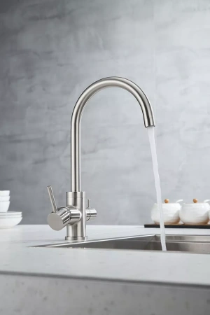 Смеситель для кухни Paulmark Essen Es213211-BS, с подключением к фильтру, сталь