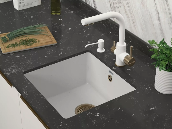 Смеситель для кухни Paulmark Essen Es213011-431BR, с подключением к фильтру, бронза брашированная