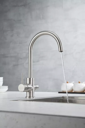 Смеситель для кухни Paulmark Essen Es213211-BS, с подключением к фильтру, сталь