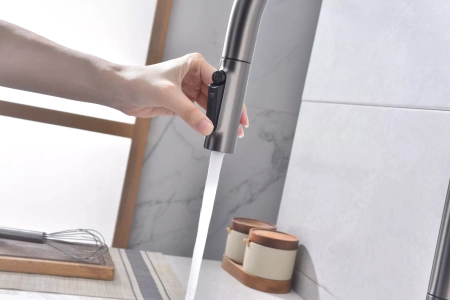 Смеситель для кухни Paulmark UNIVERSAL Un213880-GM, с подключением к фильтру, вороненая сталь