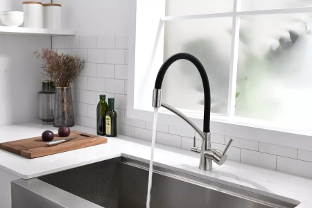 Смеситель для кухни Paulmark Siegen Si213111-BS, с гибким изливом, сталь