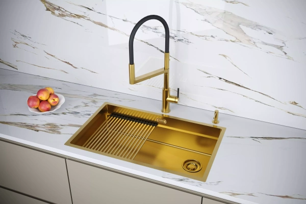 Дозатор для кухонной мойки Paulmark DECUS D004-BG, золото брашированное